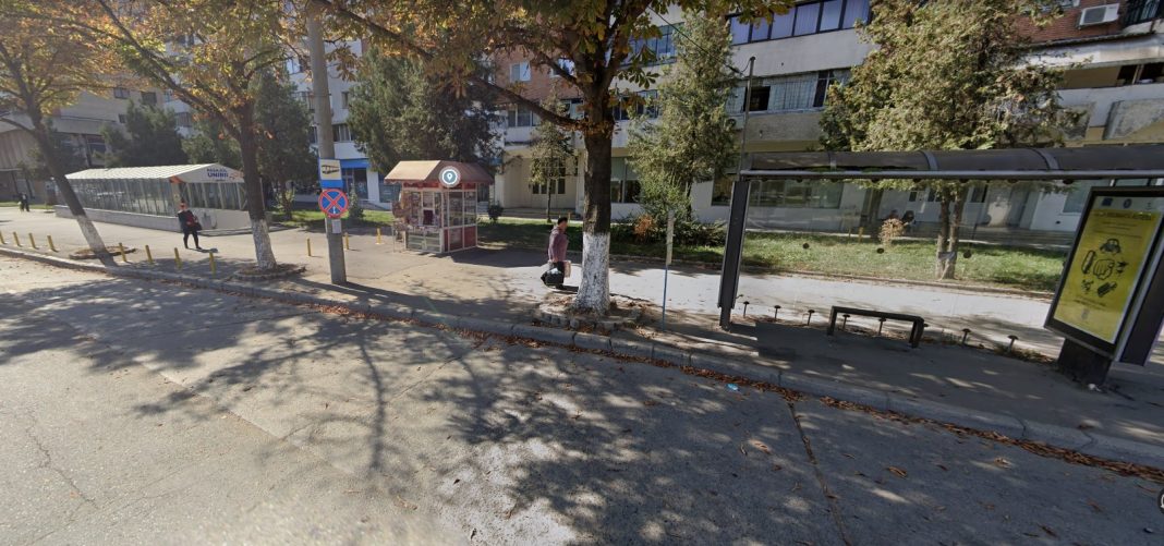 stație vis-a-vis Catedrală