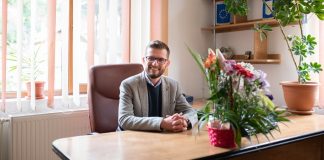 (VIDEO) Nu își mai dă demisia. Ce l-a făcut să se răzgândească pe primarul din Lopătari