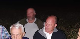 (FOTO) Ministrul Daea, evaluare cu lanterna. Vizită la Vâlcelele, în miez de noapte