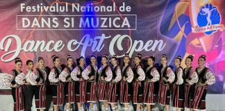 (FOTO) „Crăițele”, trofeu la Festivalul Național Dance Art Open