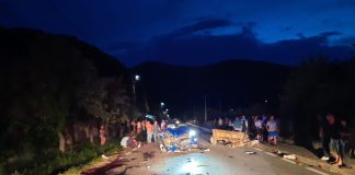 (FOTO/UPDATE) Trafic blocat pe DN 10, la Siriu. Accident grav
