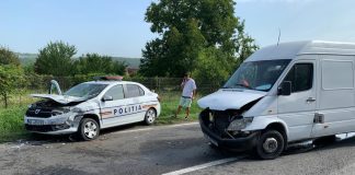 (UPDATE) Ultimă oră! Doi polițist, răniți într-un accident la Măgura