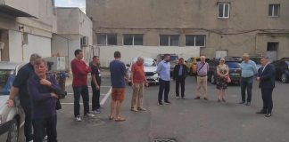 (FOTO) „Vrem parcări!” Mica revoltă a buzoienilor de pe Unirii Sud. Memoriu în CLM