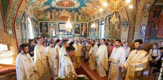 (FOTO) Unde a slujit ÎPS Ciprian în duminica dinaintea Înălțării Sfintei Cruci