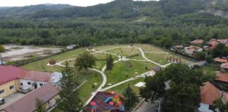 (Galerie FOTO) PĂTÂRLAGELE. Parc nou, la Sibiciul de Sus