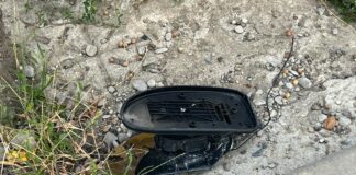 (FOTO) A luat oglinzile la rând. 5 mașini, avariate pe Bulevardul Unirii