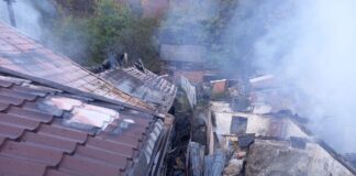 (FOTO) Ce se va întâmpla cu cele 5 familii rămase fără acoperiș. Bilanțul incendiului de la Siriu