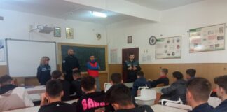 (FOTO) “Mascatul” Bogdan Dinu, de vorbă cu elevii. Ce le-a transmis pugilistul buzoian