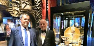 (FOTO) La recepția oferită de Regina Danemarcei. Buzăul, reprezentat la expoziția „Out of Chaos”