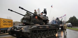 (Galerie FOTO) Repetiție pe Calea Eroilor. Mâine, 1 decembrie, la ora 11:00, buzoienii sunt așteptați la parada militară