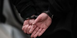 Urmărit internațional pentru proxenetism și agresiune sexuală, găsit de polițiștii buzoieni