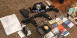 (VIDEO/FOTO) Tineri falși polițiști, în arest! Au păcălit mai multe prostituate