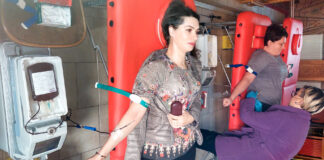 (FOTO) Rm. Sărat. Donare de sânge în biserică. Zeci de voluntari, la „Sf. Cuvioasă Parascheva”