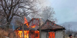 (FOTO) GROAZNIC! Doi copii au ars de vii! Tragedia s-a produs la Vintilă Vodă