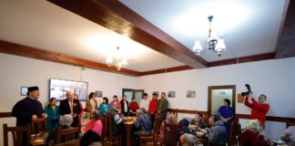 (FOTO) 1000 de beneficiari. Masa tradițională de la CJ, oferită bătrânilor și persoanelor cu handicap din sistemul de asistență socială