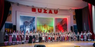 (Galerie FOTO) Felicitări, copii! Spectacol caritabil pentru Fundația Sf. Sava din Buzău