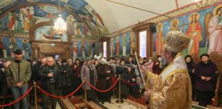 (FOTO) Hramul Bisericii „Sf. Ioan Botezătotul” din cartierul Poștă. A slujit ÎPS Ciprian