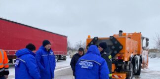 (FOTO) Drumari depășiți de situație, la Pogoanele! Ce acuză prefectul de Buzău