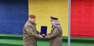(FOTO) Șeful logisticii din Divizia 2 Infanterie „Getica” Buzău, moment emoționant