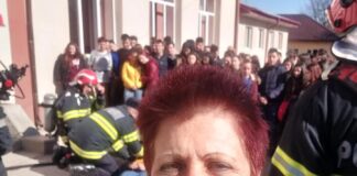 (UPDATE) Și-a dat demisia din PNL. Directoarea adjunctă a Liceului Tehnologic din Pătârlagele, prinsă la furat din supermarket? Mustață este și consilier local