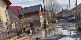(VIDEO) RM. SĂRAT. Strada Jitia, ținta ironiilor. Primar: ,,Realitatea este cu totul alta! Se va asfalta anul acesta.”