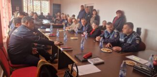 (UPDATE) Întâlnire. ,,Încetați să mai dați foc terenurilor înainte de a se produce vreo nenorocire!”. Avertismentul prefectului Țiclea