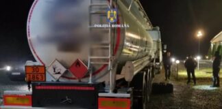 Un tânăr și o tânără, prinși în flagrant. Sustrăgeau combustibil