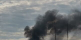 (UPDATE/VIDEO) Incendiu puternic la o casă din Buzău