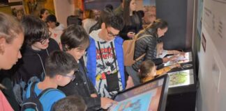 (Galerie FOTO) Ambasadorul Chinei, printre numeroșii vizitatori de la Noaptea Muzeelor din Buzău