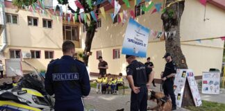 (FOTO) Daga și Dan, vedetele unei activități preventive, la Grădinița ,,Bobocei” din Buzău