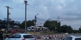 (FOTO) Moticiclist rănit. Accident în rondul de la Autorolla