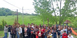 (Galerie FOTO) Peste 300 de elevi și 20 de profesori de la Hasdeu, bilanț al proiectului de voluntariat ,,Din inimă, pentru copii!”