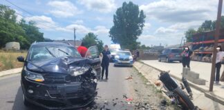 (UPDATE/FOTO) Încă un accident de motocicletă. Trafic dirijat la Săpoca
