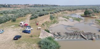 (UPDATE) Bărbat posibil înecat în râul Buzău. Pompierii îl caută în zona Podului de la Vadu Pașii