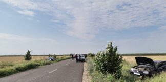 (FOTO) Doi răniți, în urma unui accident pe drumul Valea Râmnicului – Ziduri