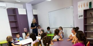 (FOTO) Discuții despre cyberbullying, la un centru after school din Buzău