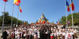 (FOTO) Centenar la Mausoleul Eroilor de la Mărășești. Eveniment organizat de Arhiepiscopia Buzăului și Vrancei
