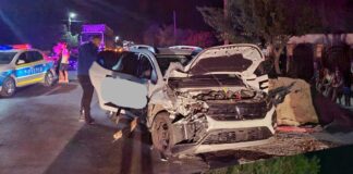 (FOTO) Căruță lovită de o mașină, la Căldărăști. Un copil și tatăl lui, răniți