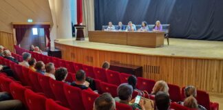 (FOTO) Întâlnire cu șoferii de microbuze școlare. Ce le-a transmis prefectul