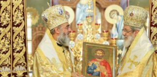 (Galerie FOTO) Oaspete de seamă din Grecia, la Catedrala Arhiepiscopală din Buzău. Ce mitropolit a săvârșit Sfânta Liturghe de duminică
