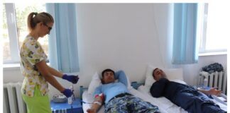 (Galerie FOTO) Sânge de la Boboc. Colectă mobilă în baza militară