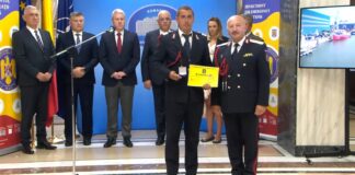 (FOTO) ,,Două persoane trăiesc datorită acestui om”. Un pompier buzoian, ,,Salvatorul Anului”