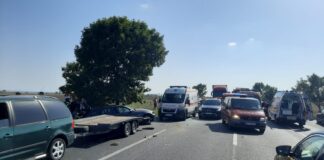 Trei răniți, într-un accident produs pe E85. Traficul a fost blocat