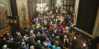 (FOTO) Sărbătoare mare la Biserica Banu. Moaștele Sfântului Paisie, aduse la Buzău