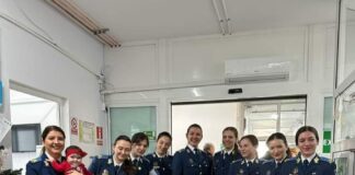 (FOTO) Colindătorii din Baza Aeriană Boboc, misiune de suflet