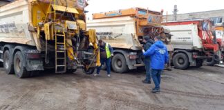 (FOTO) Utilajele de deszăpezire, la control. Verificările, cerute de prefect
