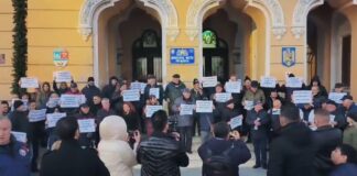 (VIDEO) ,,Vrem parcare!”. Protest în fața Palatului Comunal