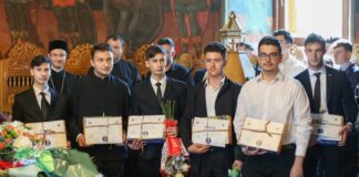 Zeci de burse de studiu și sociale, oferite de Arhiepiscopia Buzăului și Vrancei. Ce elevi beneficiază