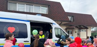 (FOTO) Elevii de la Spătaru, vizitați de polițiști