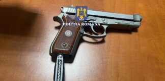 (UPDATE) Bărbat în arest, după ce polițiștii i-au găsit în casă mai multe arme letale
